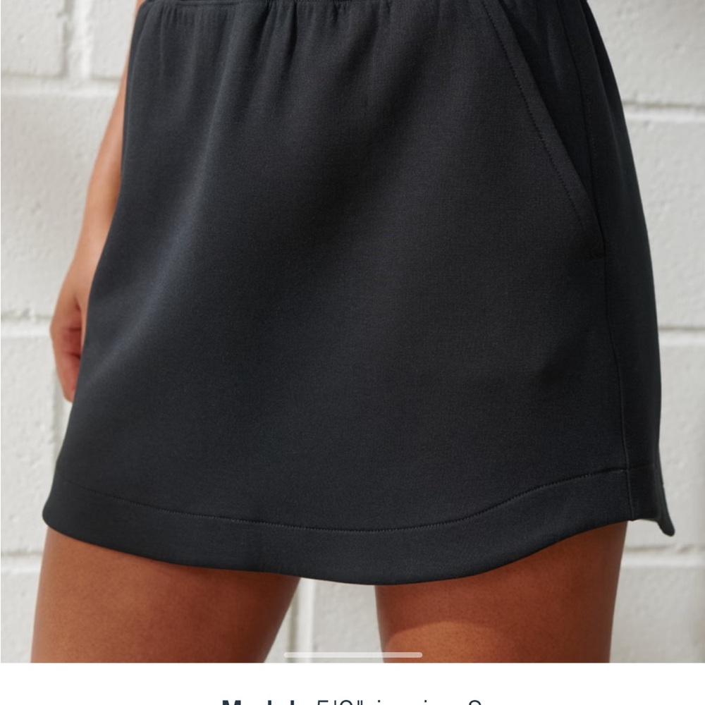 Abercrombie & Fitch Black Mini Skirt